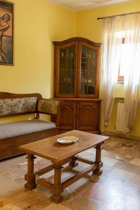 Caldora Apartment ลาควิลา ภายนอก รูปภาพ